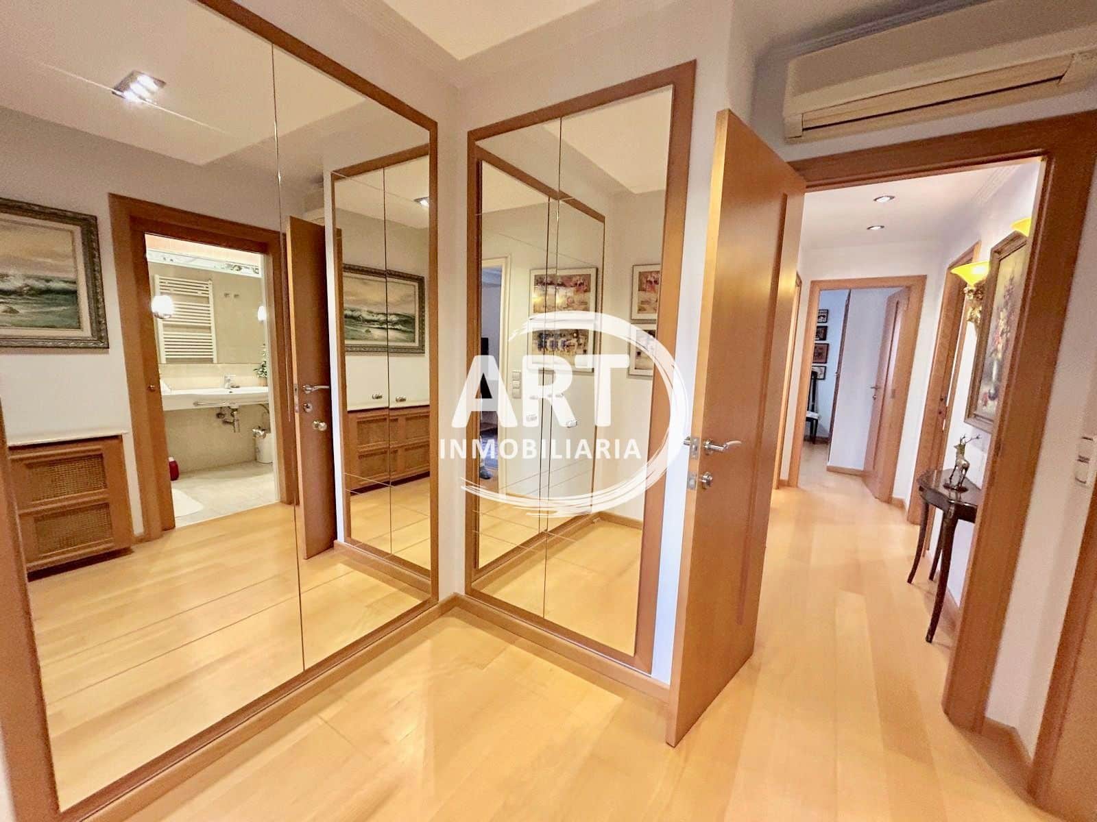 4 sypialnia Willa na sprzedaż w L'Eliana z basenem garażem - 785 000 € (Ref: 9512029)