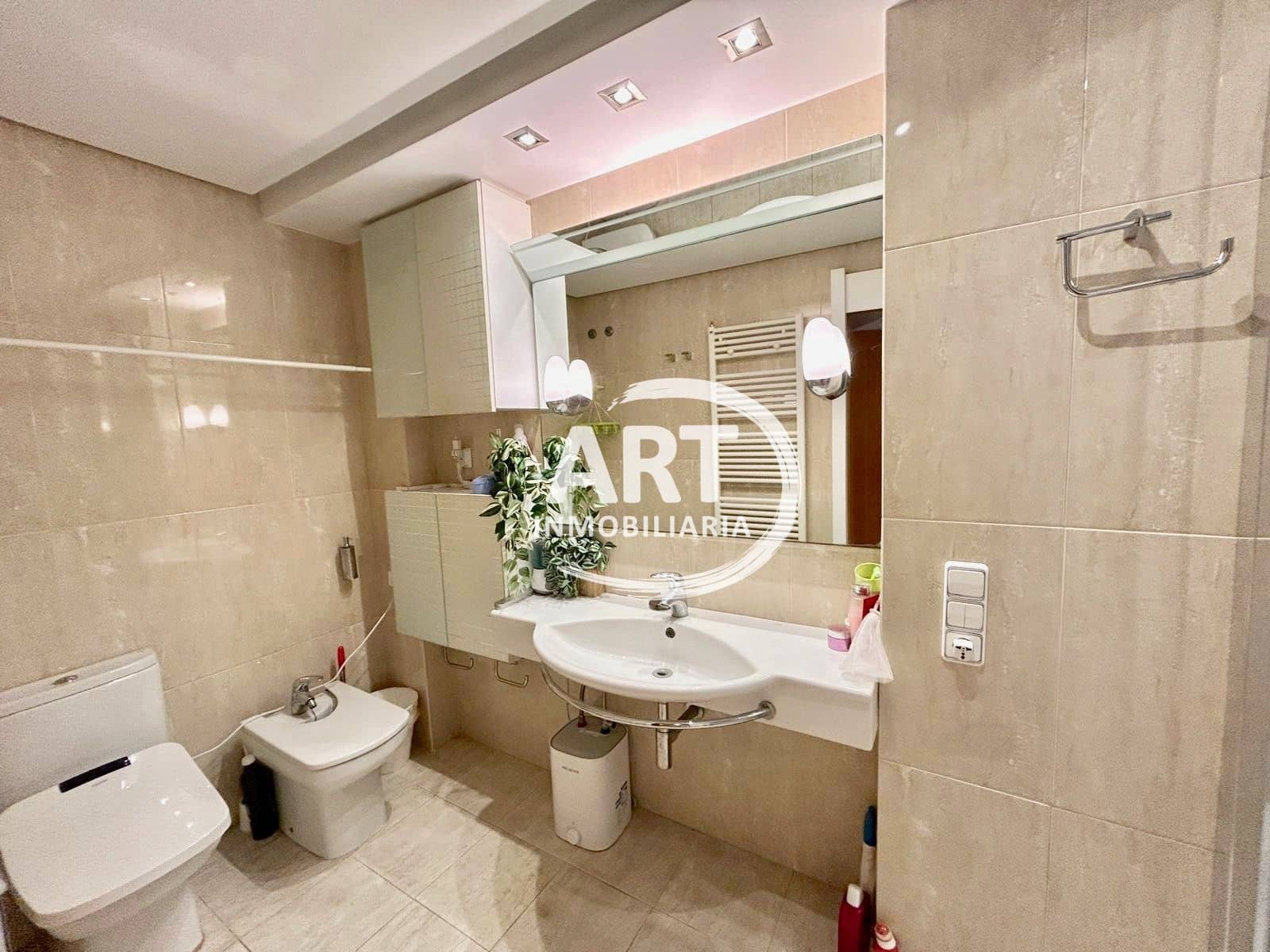 4 sypialnia Willa na sprzedaż w L'Eliana z basenem garażem - 785 000 € (Ref: 9512029)