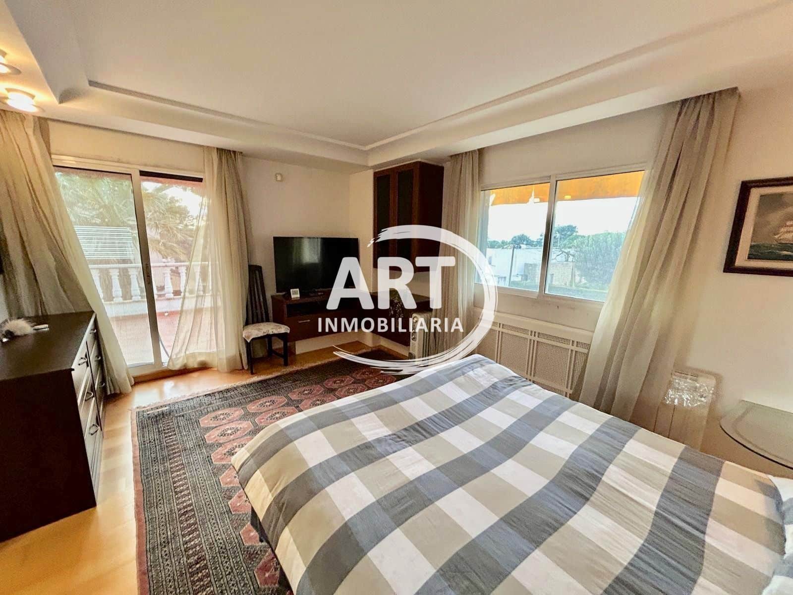 4 sypialnia Willa na sprzedaż w L'Eliana z basenem garażem - 785 000 € (Ref: 9512029)