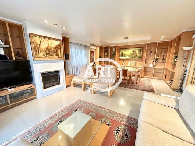 4 sypialnia Willa na sprzedaż w L'Eliana z basenem garażem - 785 000 € (Ref: 9512029)