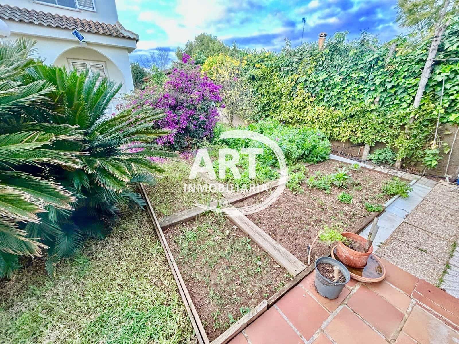 4 sypialnia Willa na sprzedaż w L'Eliana z basenem garażem - 785 000 € (Ref: 9512029)