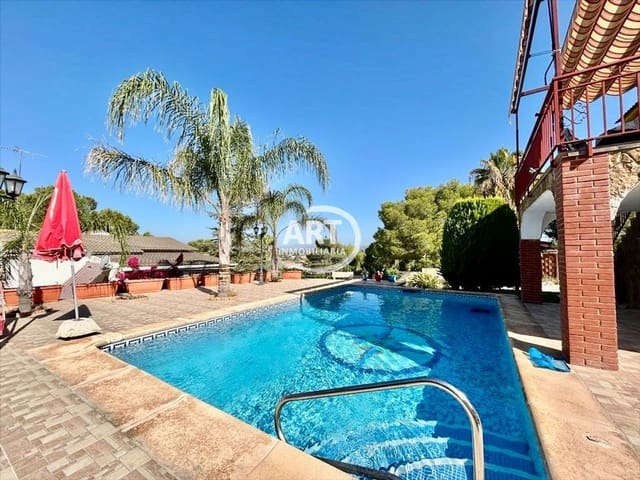 3 chambre Villa/Maison à vendre à San Antonio de Benagéber avec piscine garage - 399 000 € (Ref: 9523929)