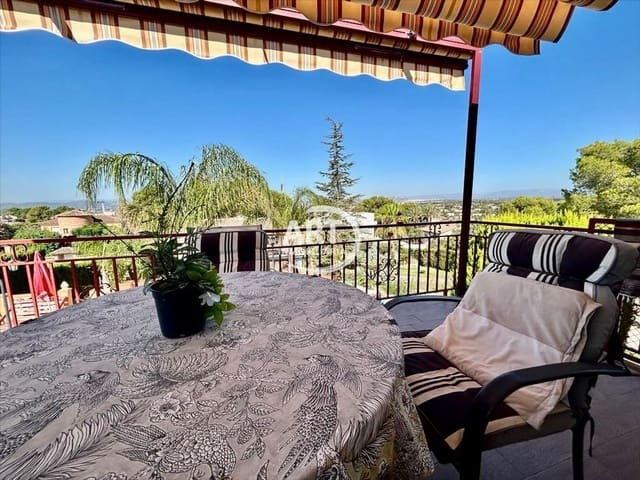 3 sypialnia Willa na sprzedaż w San Antonio de Benagéber z basenem garażem - 399 000 € (Ref: 9523929)