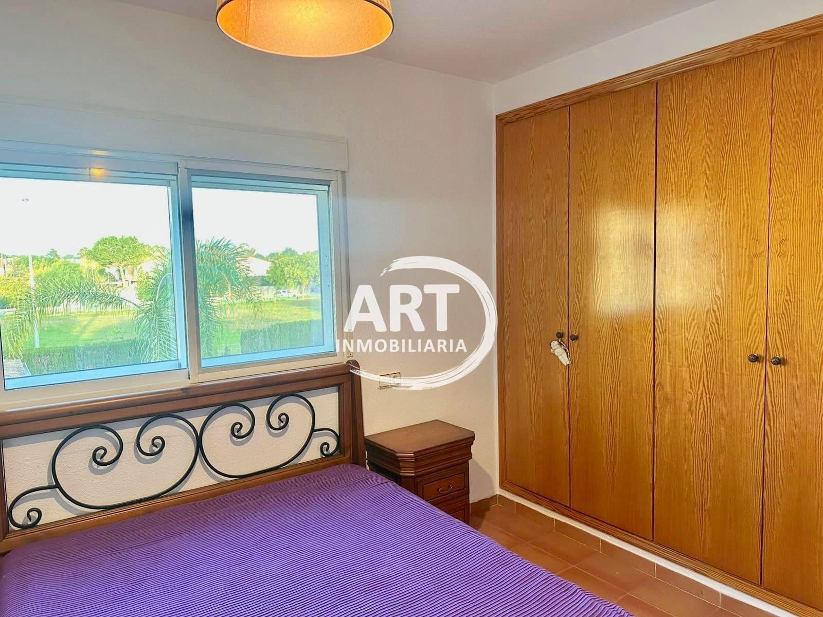 4 soveværelse Villa til leje i La Pobla de Vallbona med swimmingpool - € 2.000 (Ref: 9523930)