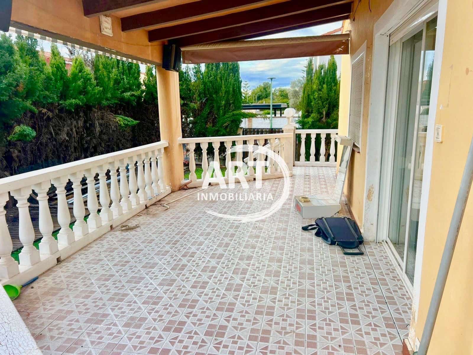 3 soveværelse Villa til salg i L'Eliana - € 350.000 (Ref: 9526120)