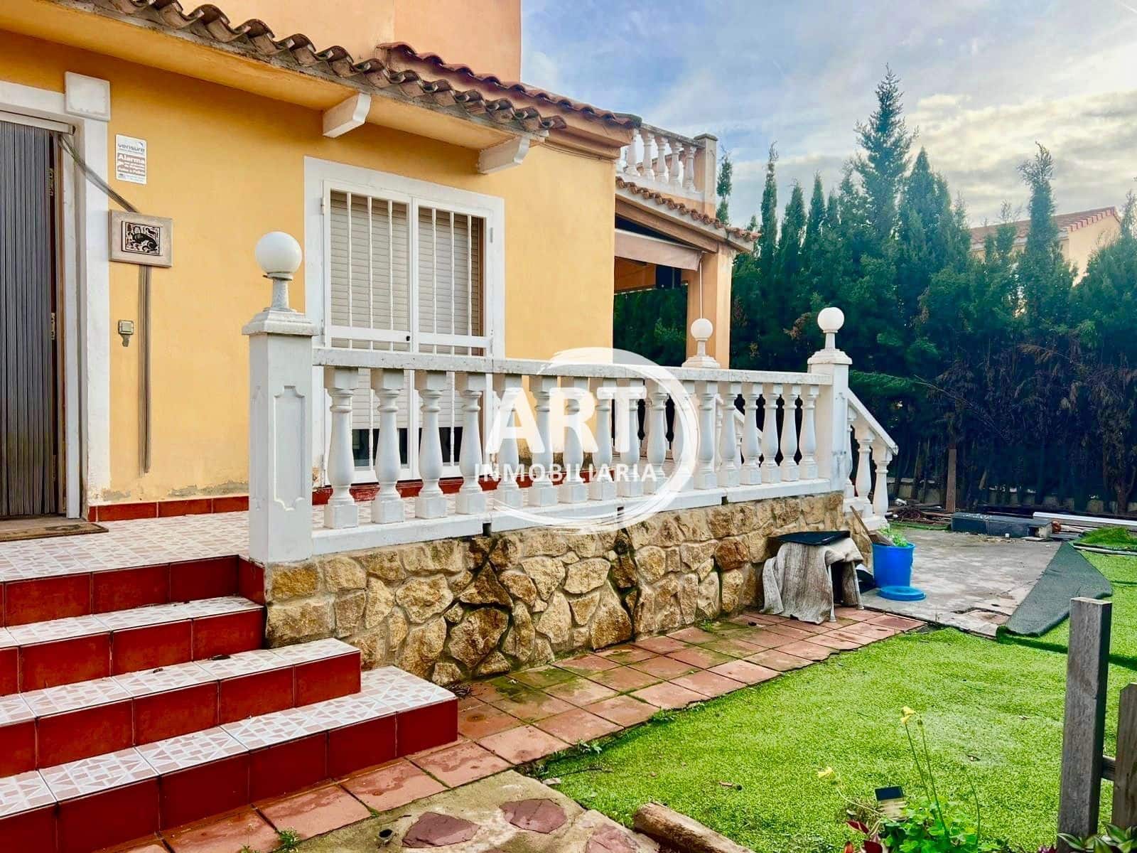 3 soveværelse Villa til salg i L'Eliana - € 350.000 (Ref: 9526120)