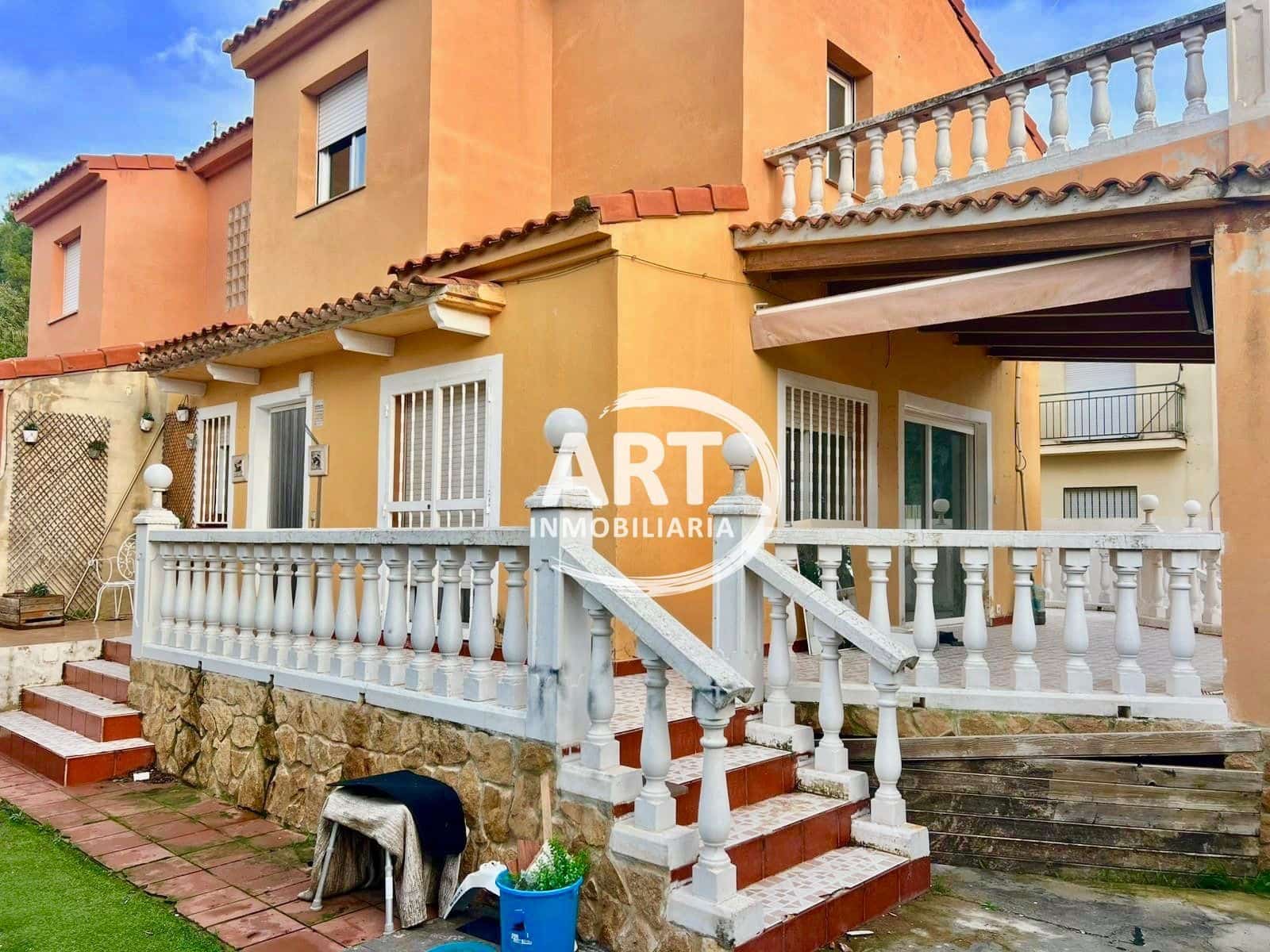 3 soveværelse Villa til salg i L'Eliana - € 350.000 (Ref: 9526120)