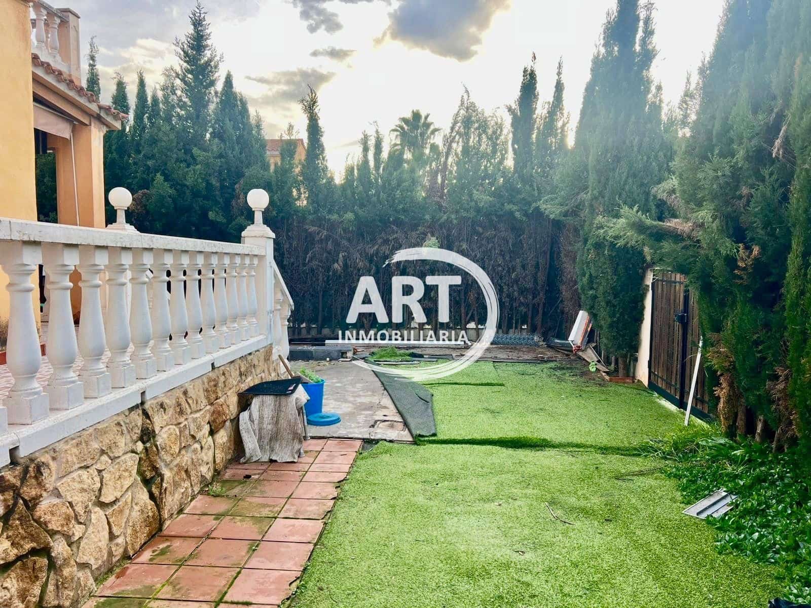 3 soveværelse Villa til salg i L'Eliana - € 350.000 (Ref: 9526120)