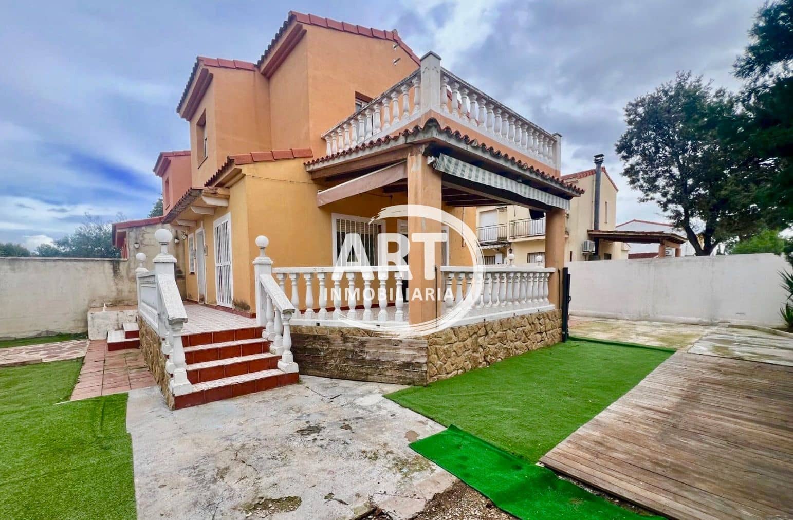 3 bedroom Villa for sale in L'Eliana - € 325,000 (Ref: 9526120)