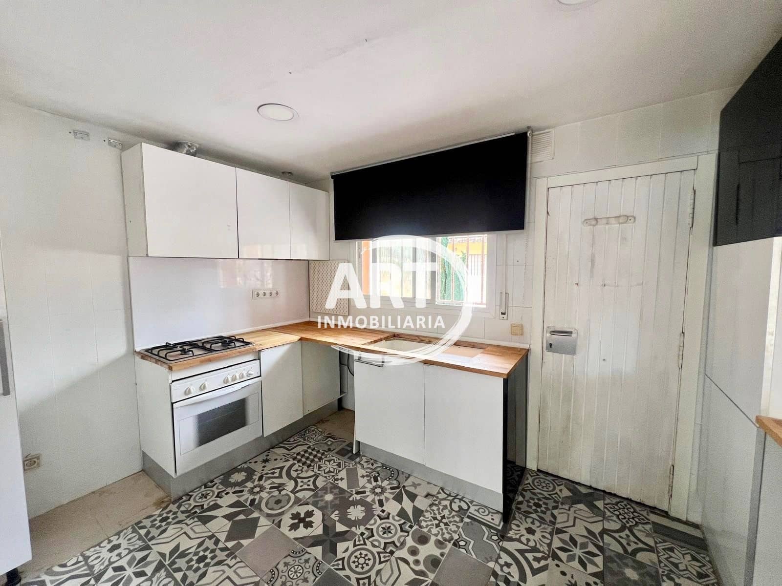 3 bedroom Villa for sale in L'Eliana - € 325,000 (Ref: 9526120)