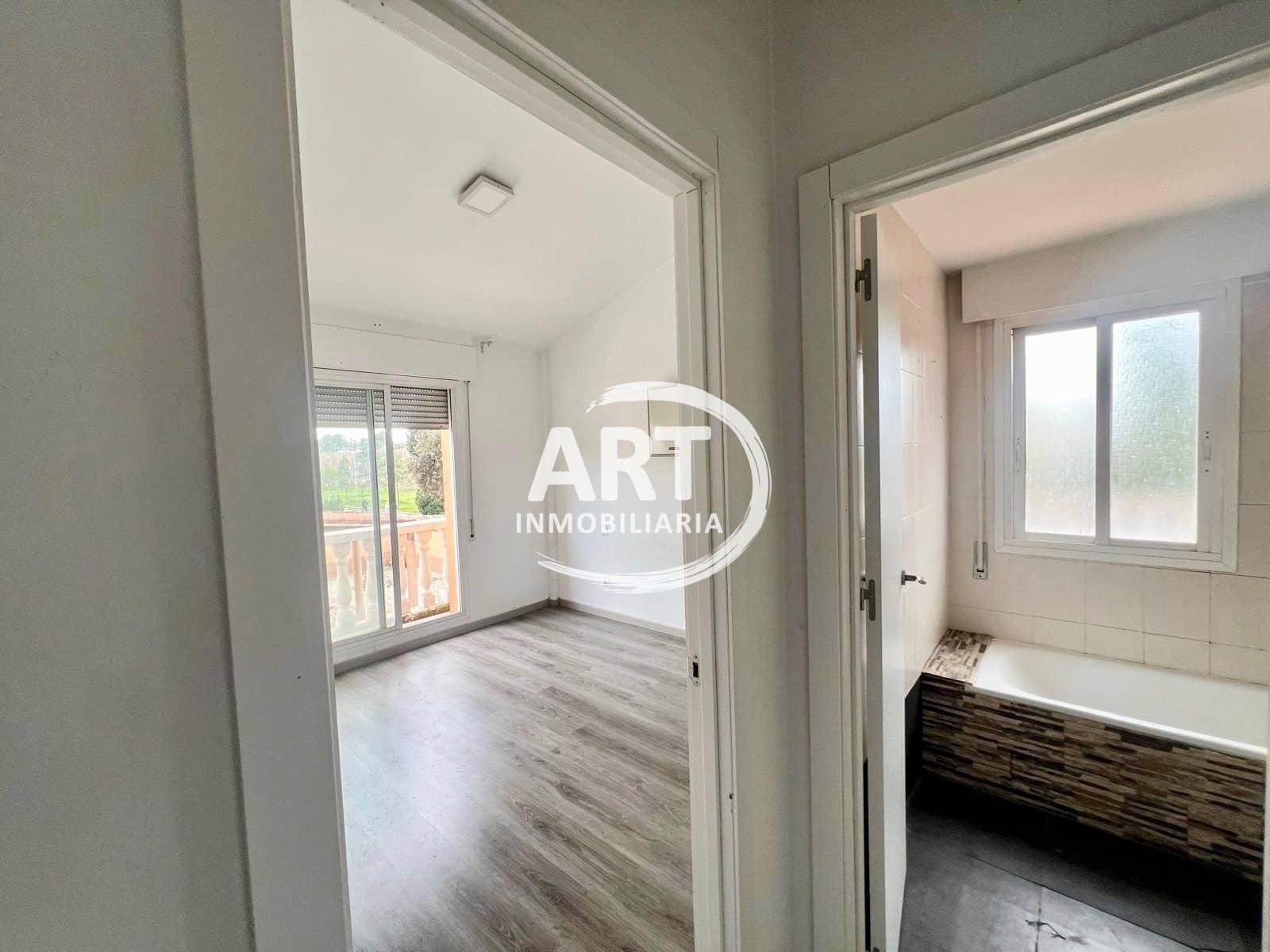 3 bedroom Villa for sale in L'Eliana - € 325,000 (Ref: 9526120)