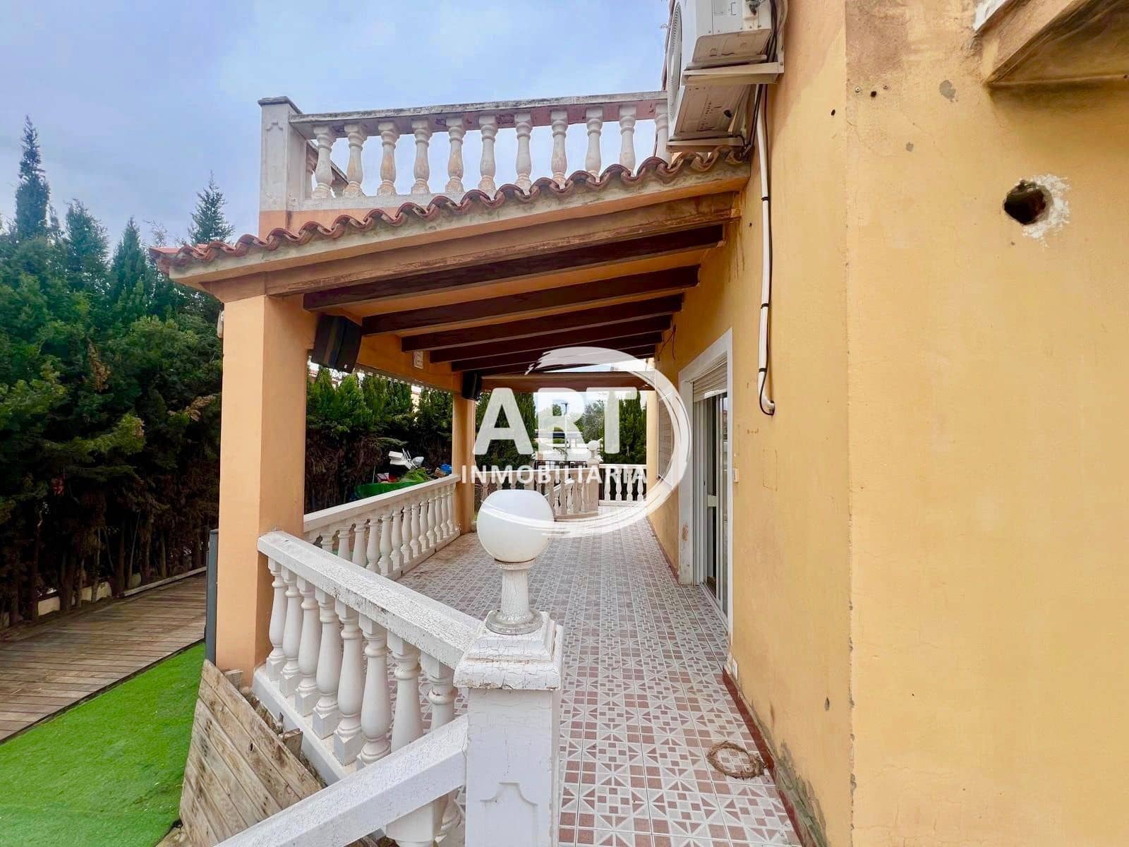 3 bedroom Villa for sale in L'Eliana - € 325,000 (Ref: 9526120)