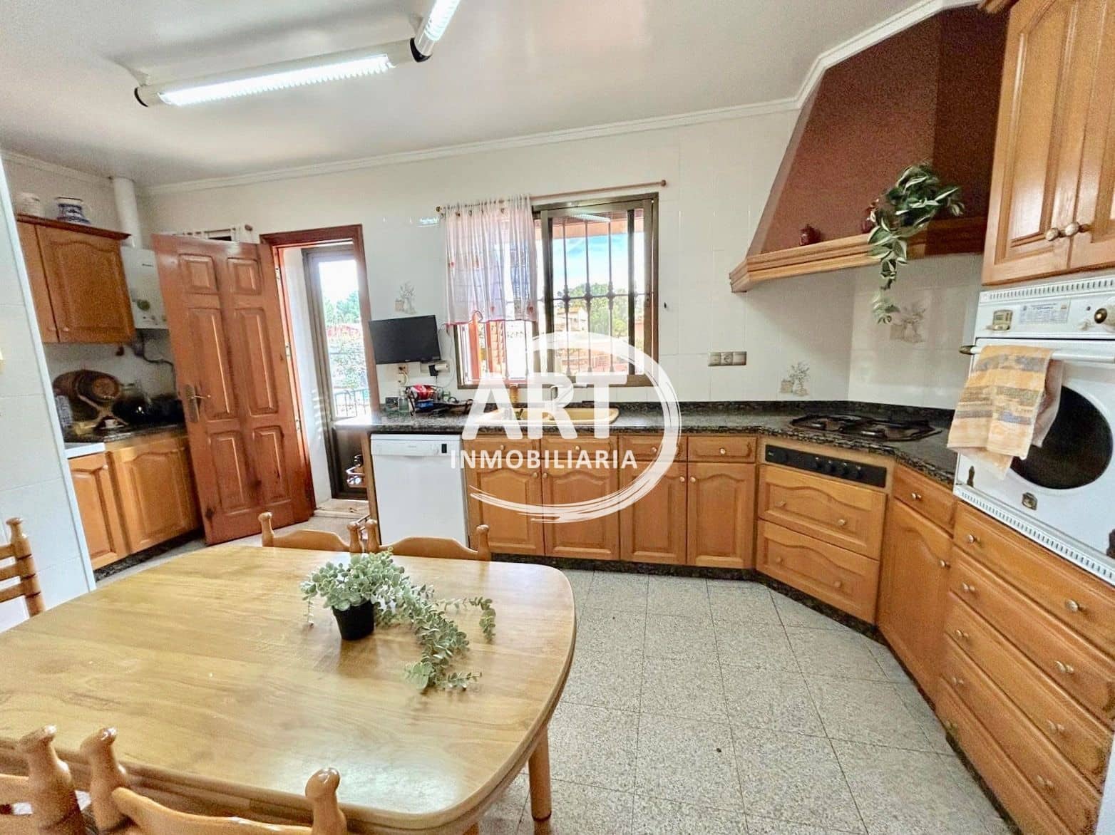 Chalet de 4 habitaciones en L'Eliana en venta con garaje - 690.000 € (Ref: 9526121)