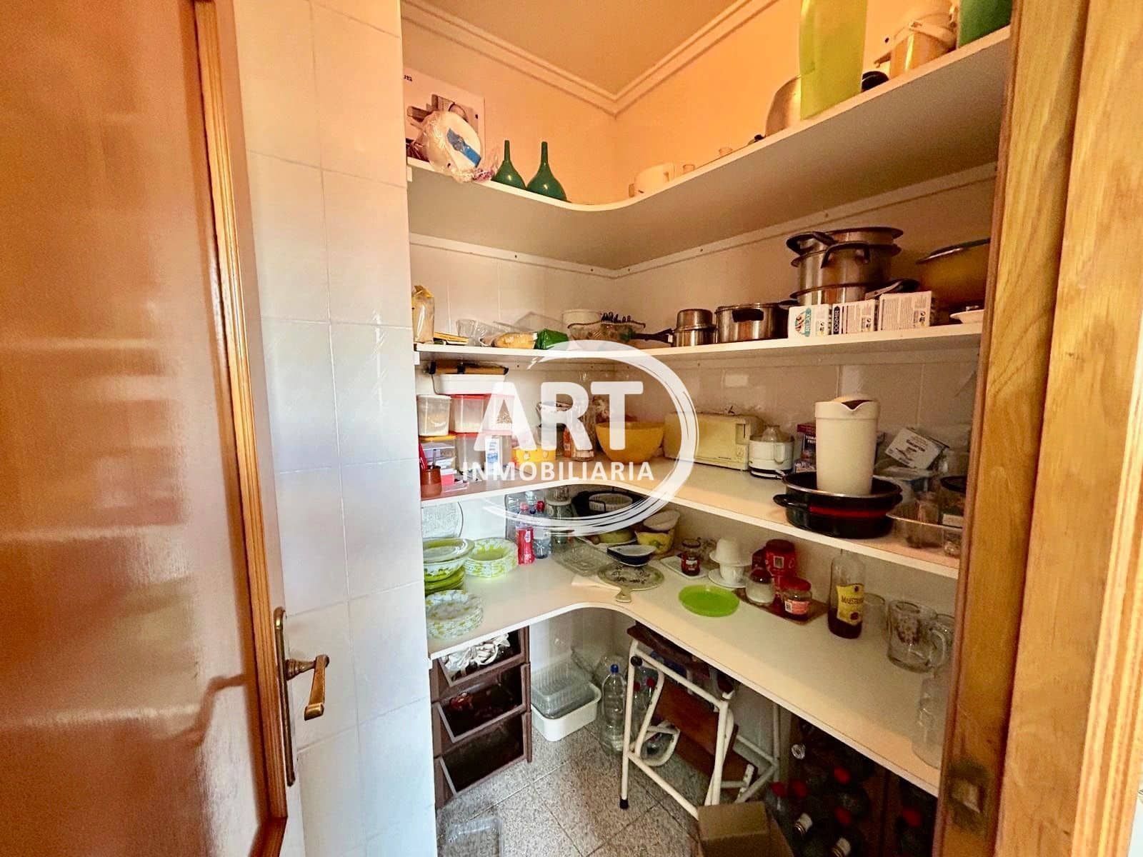 Chalet de 4 habitaciones en L'Eliana en venta con garaje - 690.000 € (Ref: 9526121)