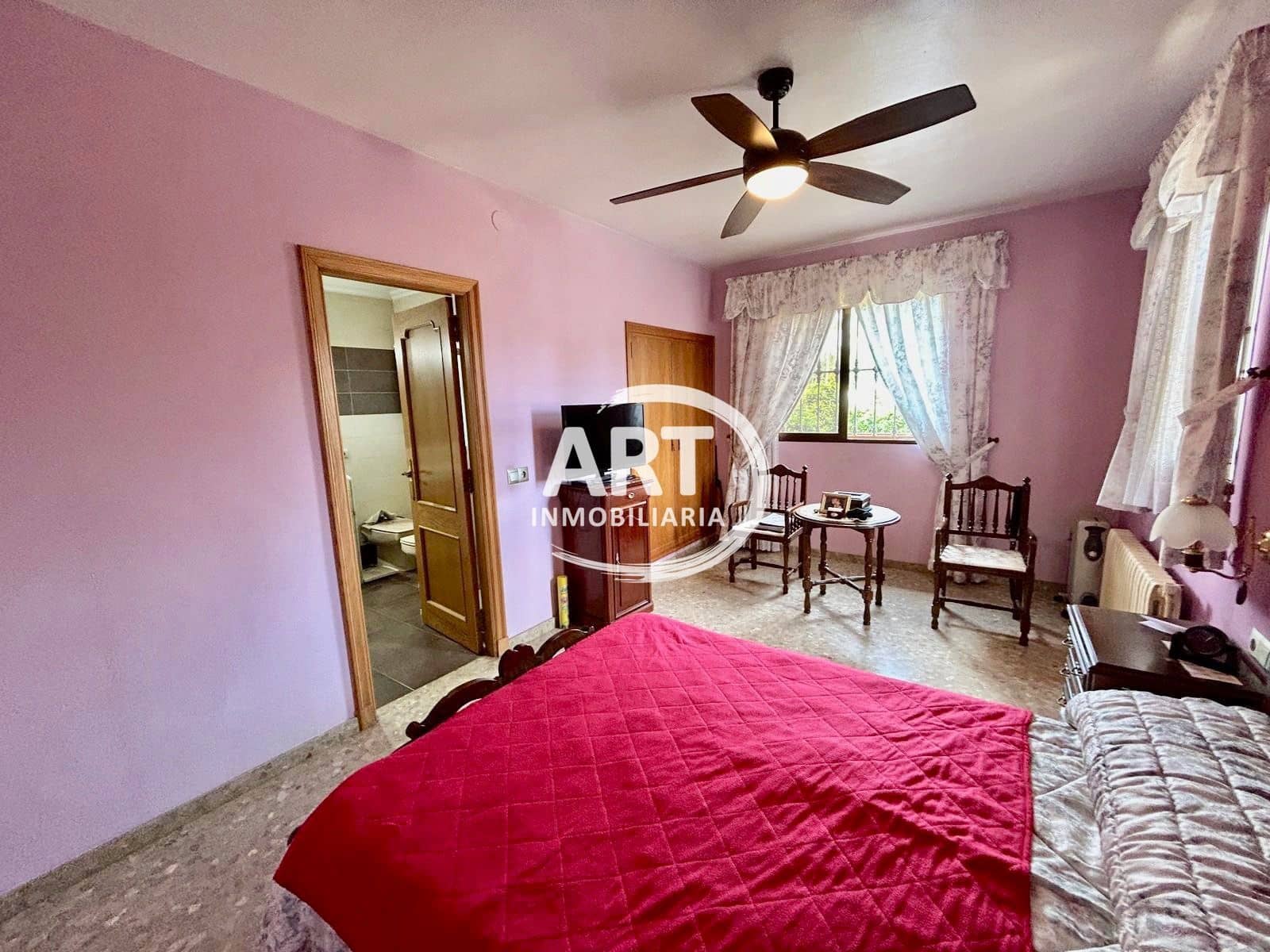 Chalet de 4 habitaciones en L'Eliana en venta con garaje - 690.000 € (Ref: 9526121)