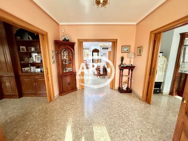 Chalet de 4 habitaciones en L'Eliana en venta con garaje - 690.000 € (Ref: 9526121)