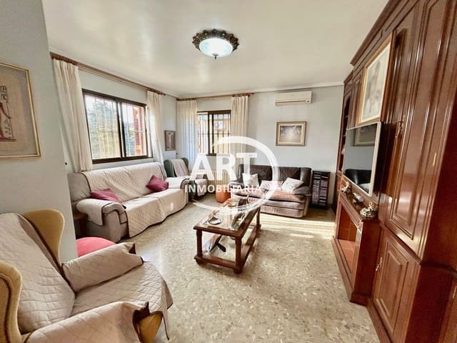 Chalet de 4 habitaciones en L'Eliana en venta con garaje - 690.000 € (Ref: 9526121)