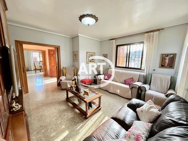 Chalet de 4 habitaciones en L'Eliana en venta con garaje - 690.000 € (Ref: 9526121)