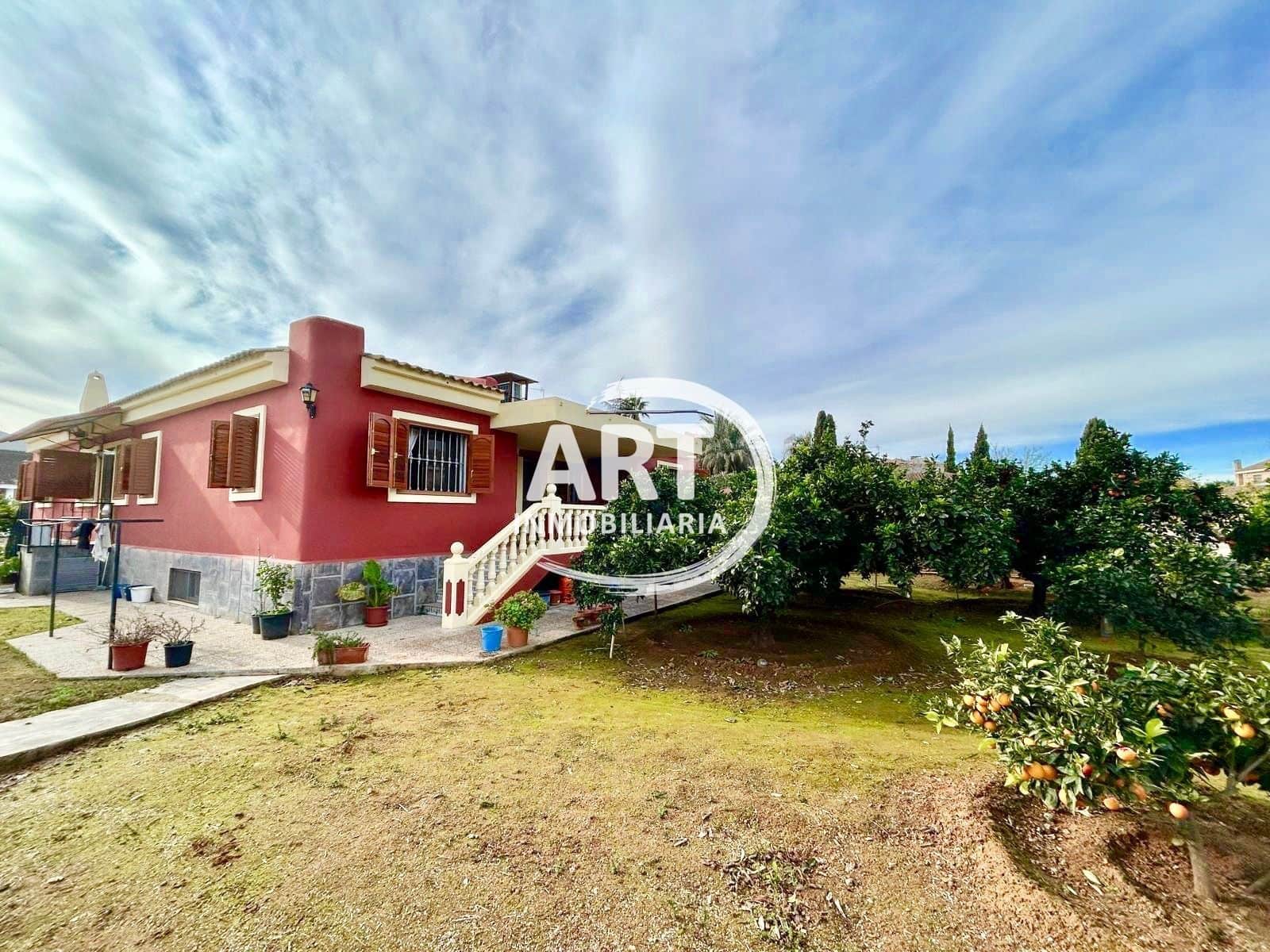 Chalet de 4 habitaciones en L'Eliana en venta con garaje - 690.000 € (Ref: 9526121)