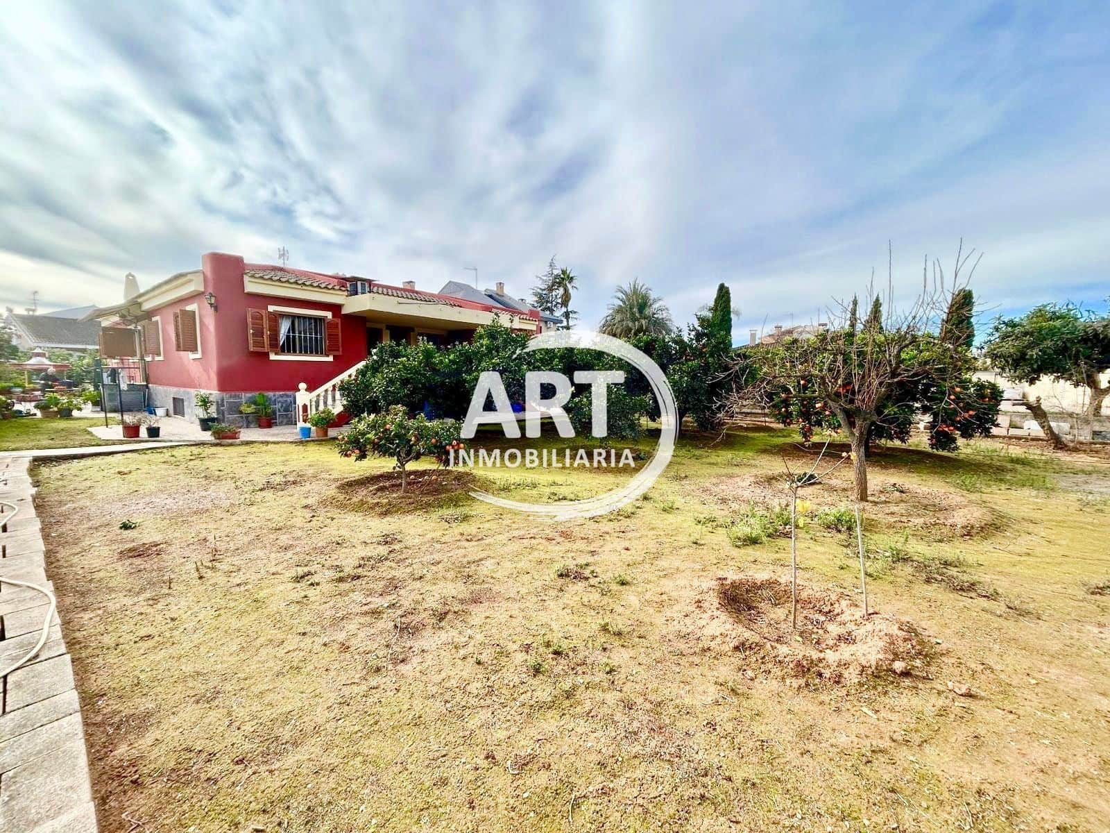 Chalet de 4 habitaciones en L'Eliana en venta con garaje - 690.000 € (Ref: 9526121)