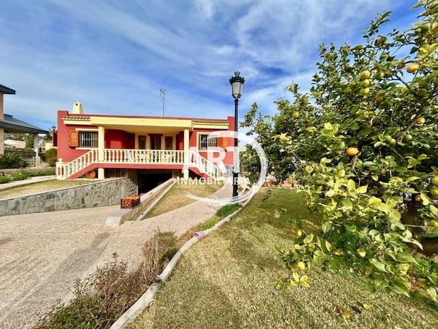 4 soveværelse Villa til salg i L'Eliana med garage - € 690.000 (Ref: 9526121)