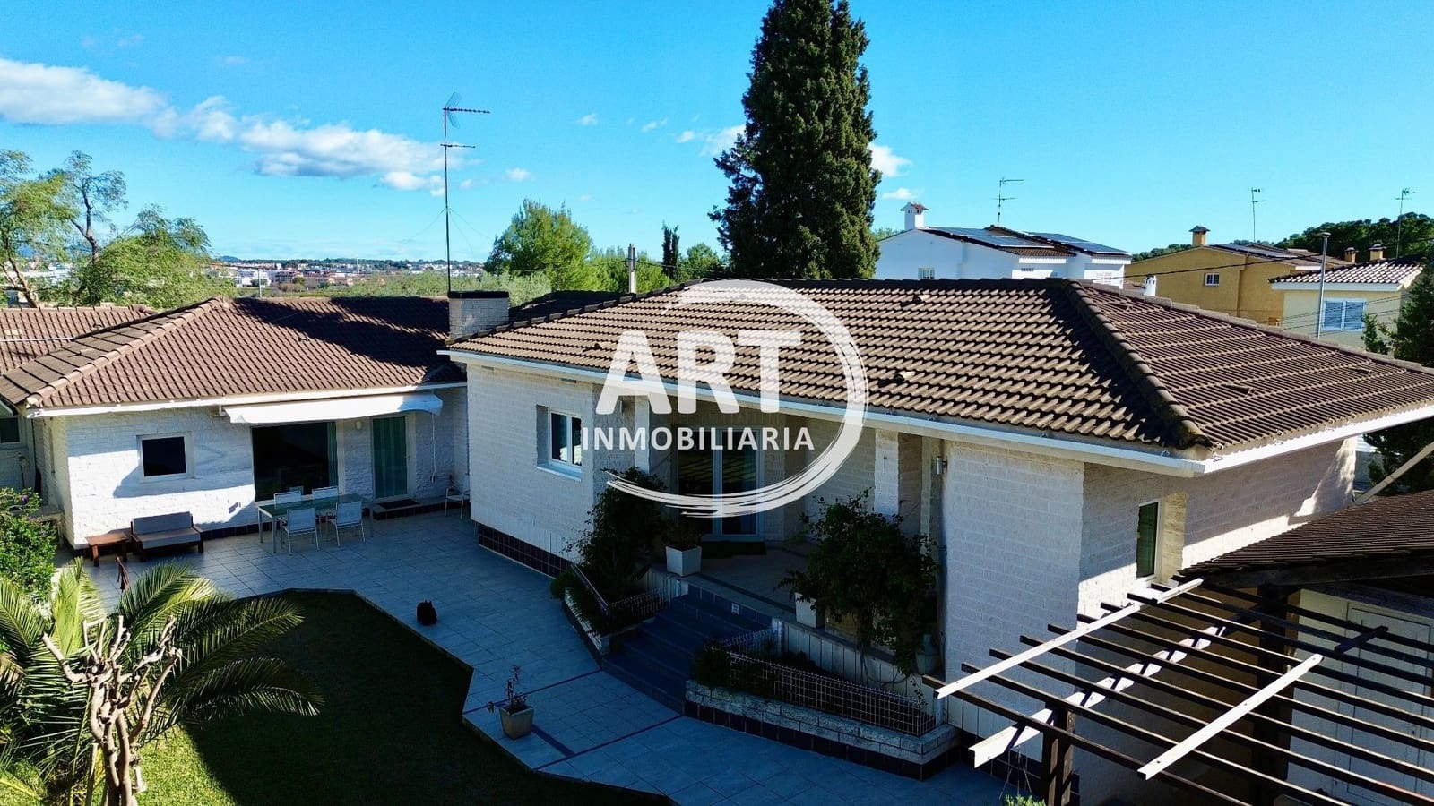 5 sypialnia Willa na sprzedaż w L'Eliana z basenem garażem - 925 000 € (Ref: 9540763)