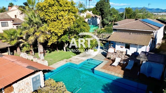 5 makuuhuone Huvila myytävänä paikassa L'Eliana mukana uima-altaan 
autotalli - 925 000 € (Ref: 9540763)