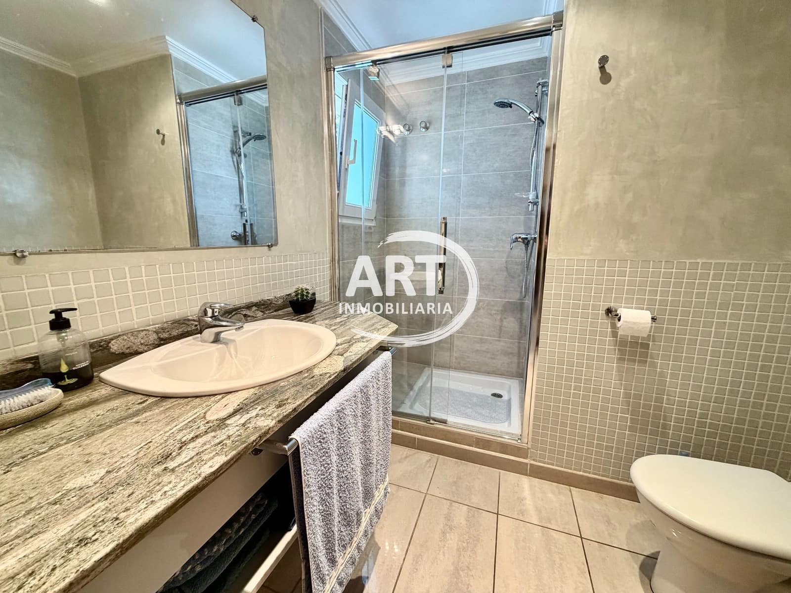 5 sypialnia Willa na sprzedaż w L'Eliana z basenem garażem - 925 000 € (Ref: 9540763)