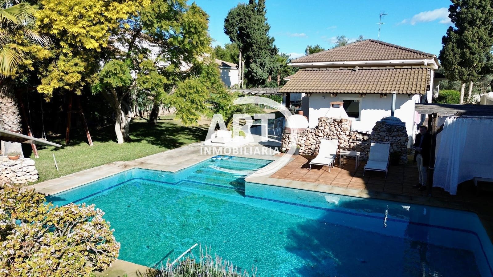 5 sypialnia Willa na sprzedaż w L'Eliana z basenem garażem - 925 000 € (Ref: 9540763)