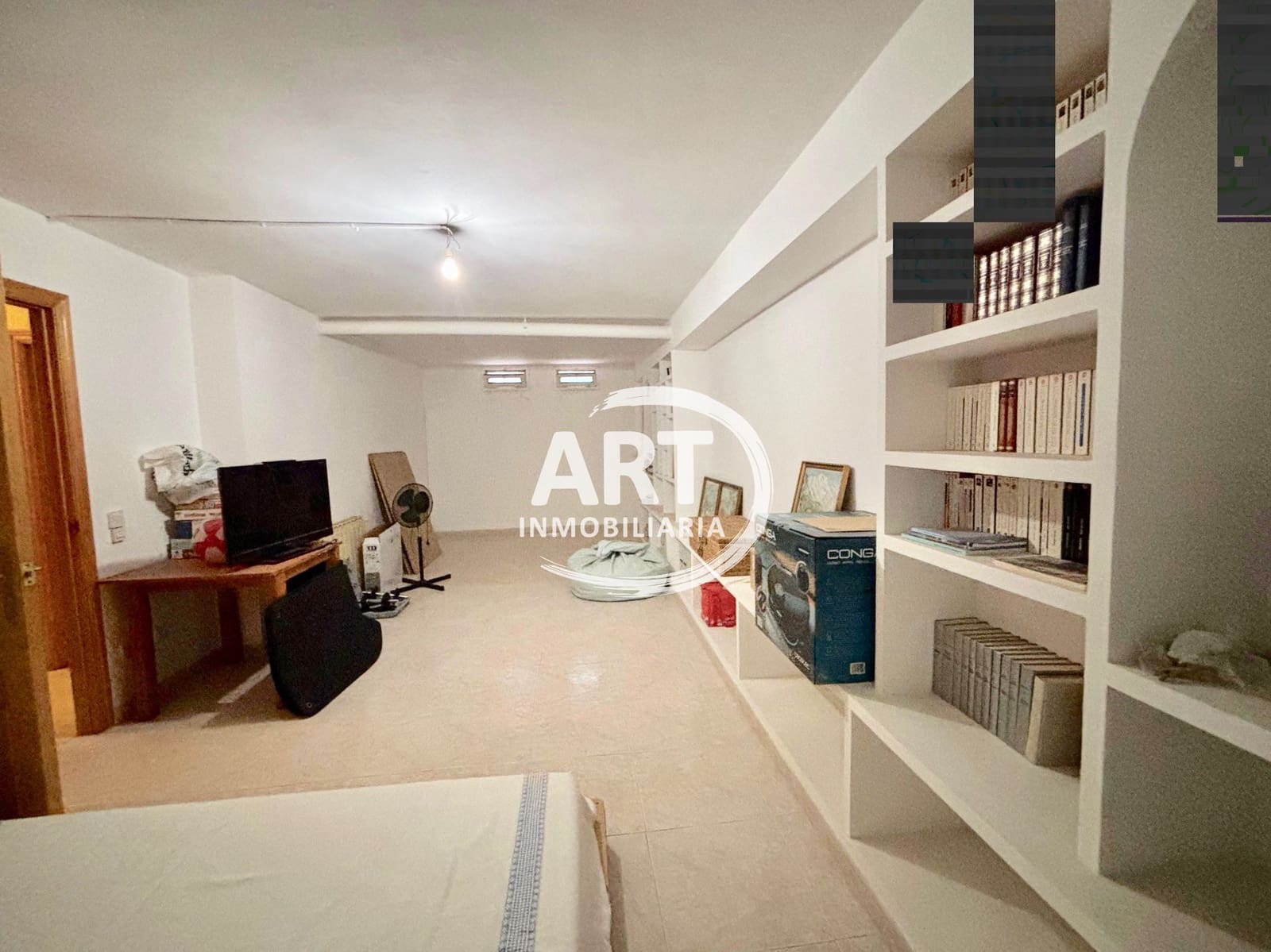 3 soveværelse Villa til salg i La Pobla de Vallbona med swimmingpool garage - € 380.000 (Ref: 9547542)