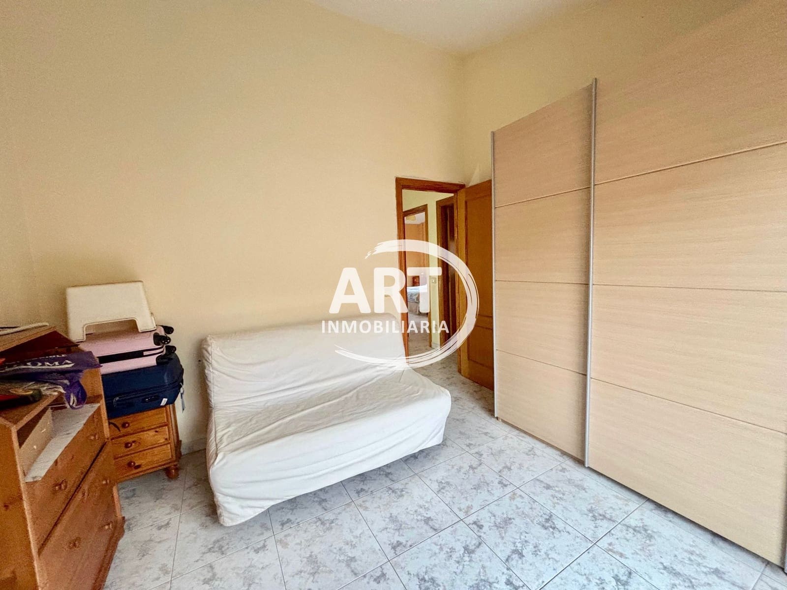 3 soveværelse Villa til salg i La Pobla de Vallbona med swimmingpool garage - € 380.000 (Ref: 9547542)