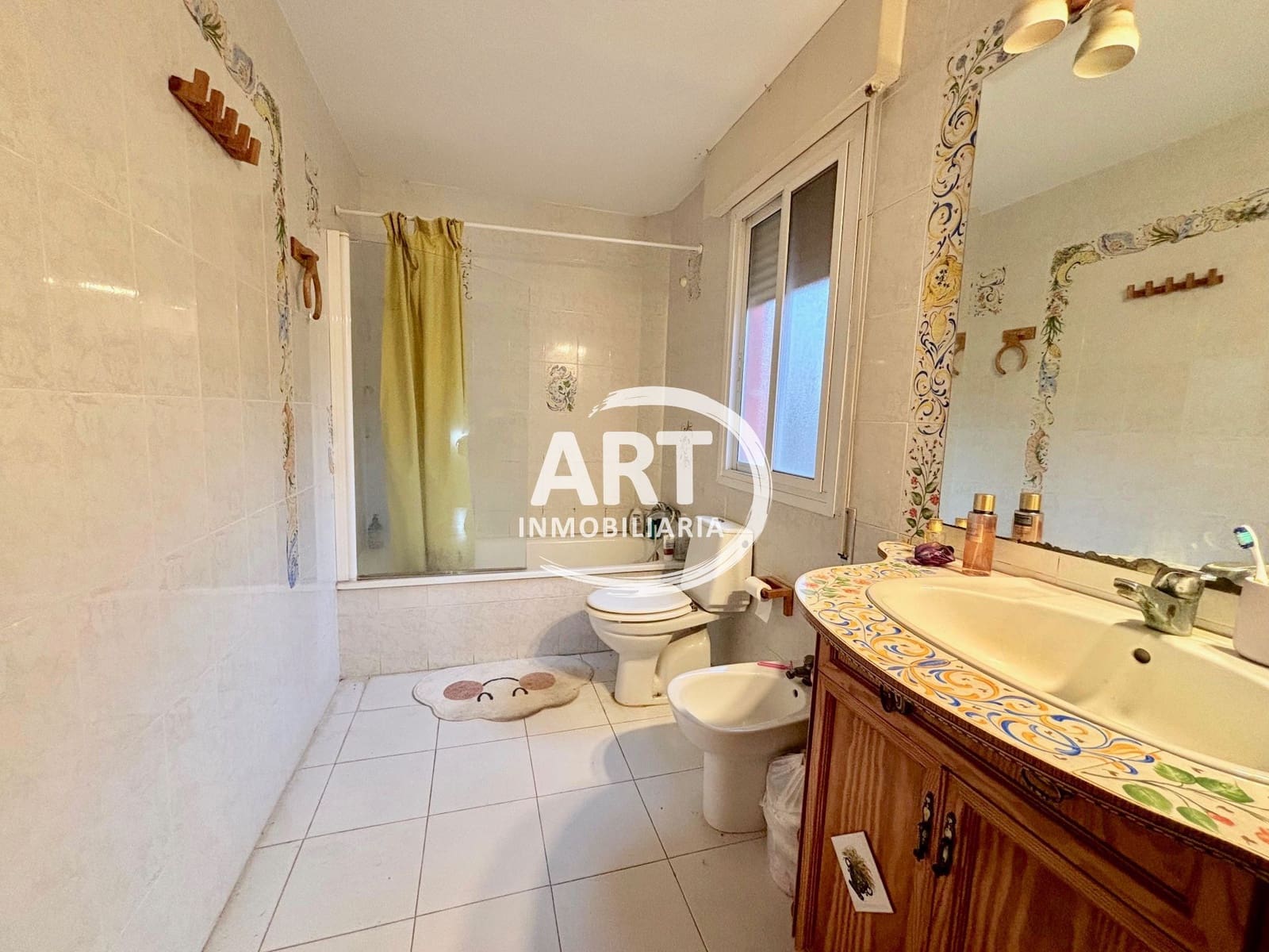 3 soveværelse Villa til salg i La Pobla de Vallbona med swimmingpool garage - € 380.000 (Ref: 9547542)