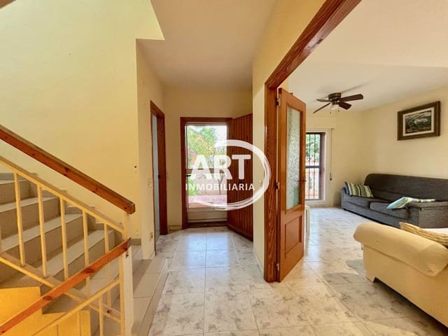 3 soveværelse Villa til salg i La Pobla de Vallbona med swimmingpool garage - € 380.000 (Ref: 9547542)