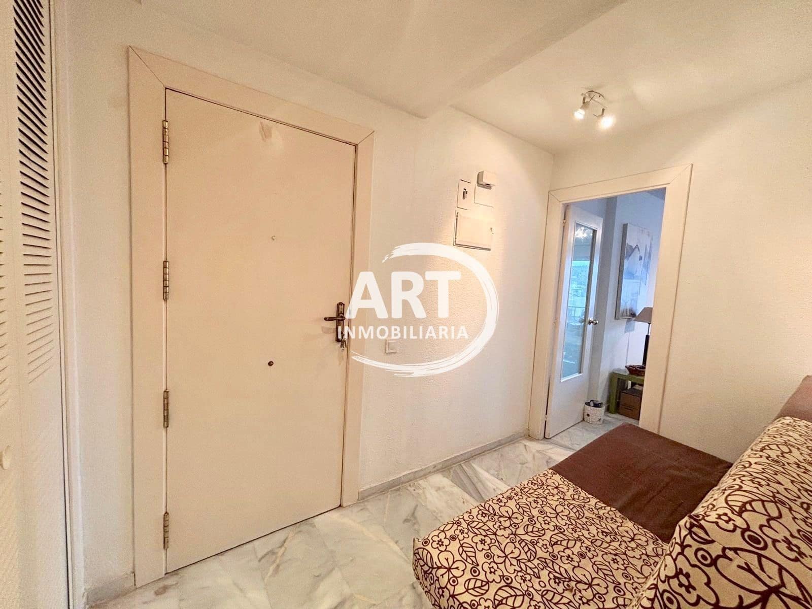 Studio til salgs i Benidorm med svømmebasseng garasje - € 159 000 (Ref: 9547543)