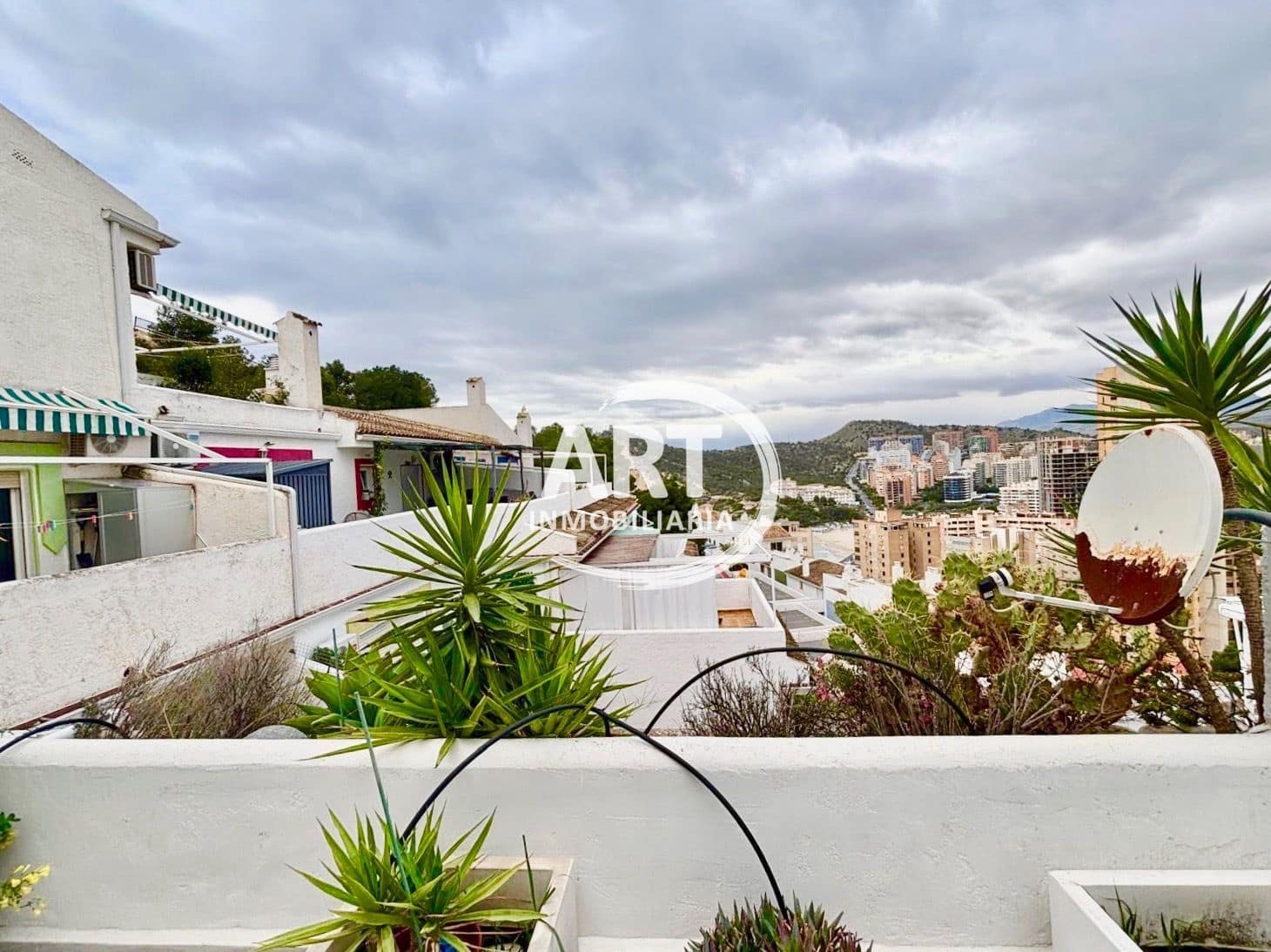 Studio til salgs i Benidorm med svømmebasseng garasje - € 159 000 (Ref: 9547543)