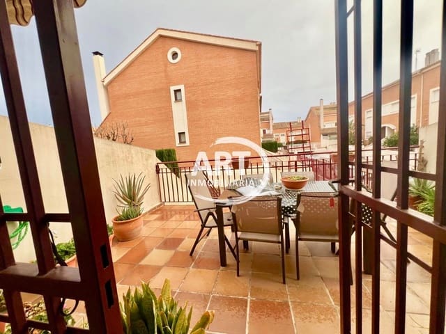 3 slaapkamer Halfvrijstaande villa te koop in Bétera met zwembad garage - € 395.000 (Ref: 9550737)