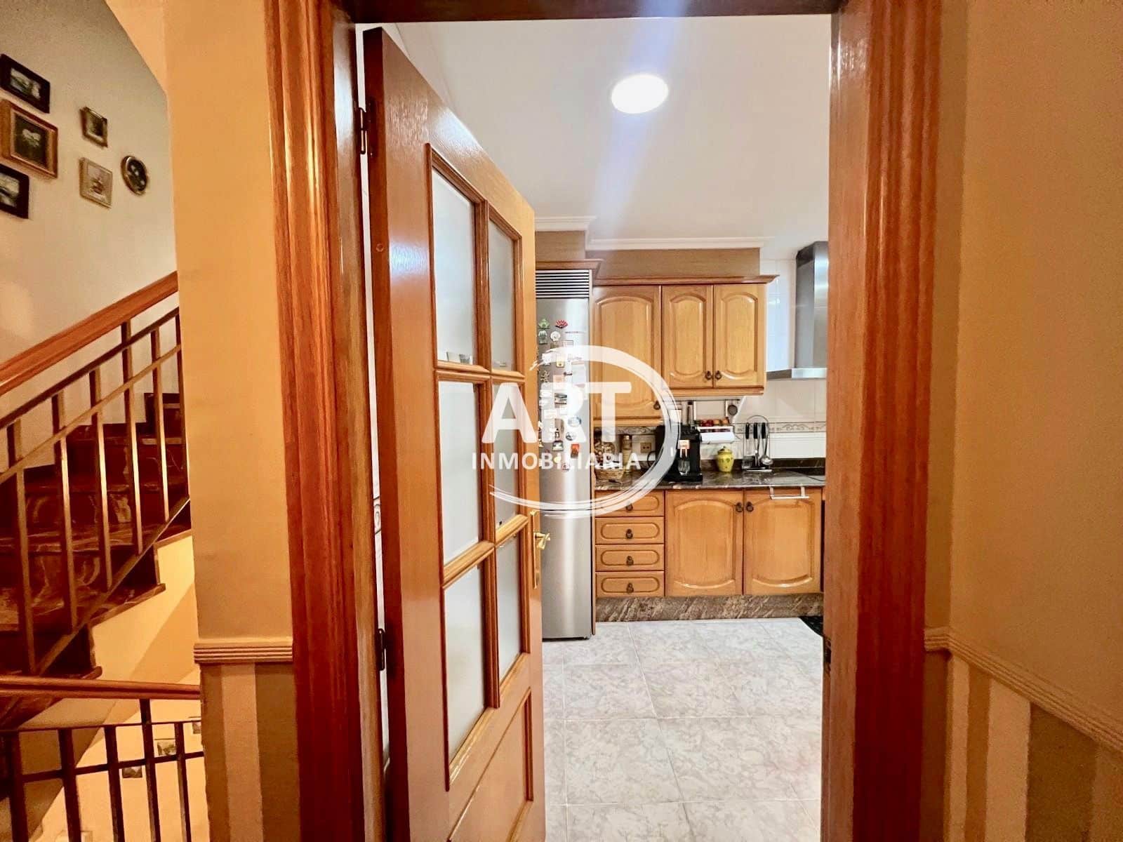 3 slaapkamer Halfvrijstaande villa te koop in Betera met zwembad garage - € 395.000 (Ref: 9550737)