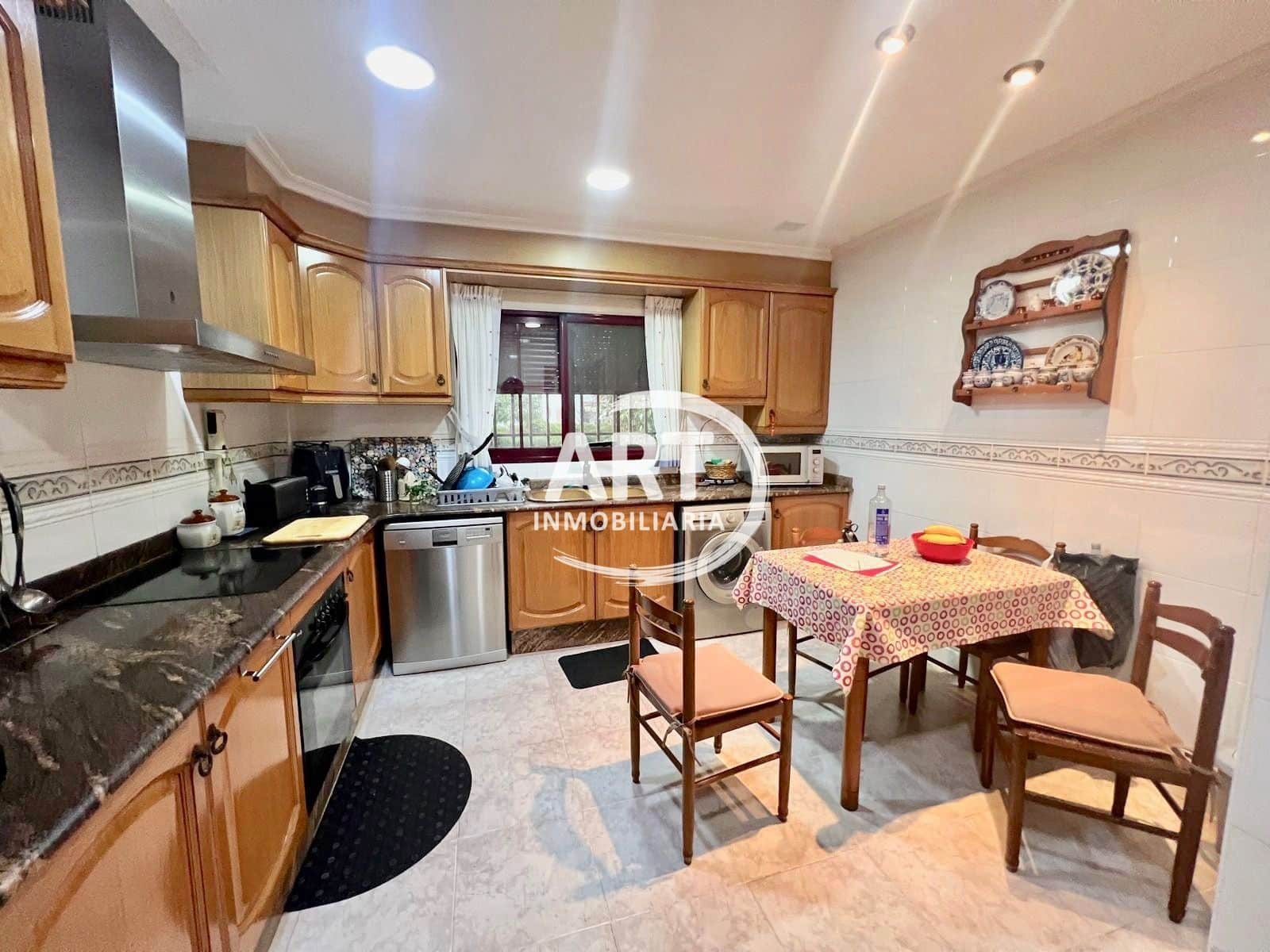 3 slaapkamer Halfvrijstaande villa te koop in Betera met zwembad garage - € 395.000 (Ref: 9550737)