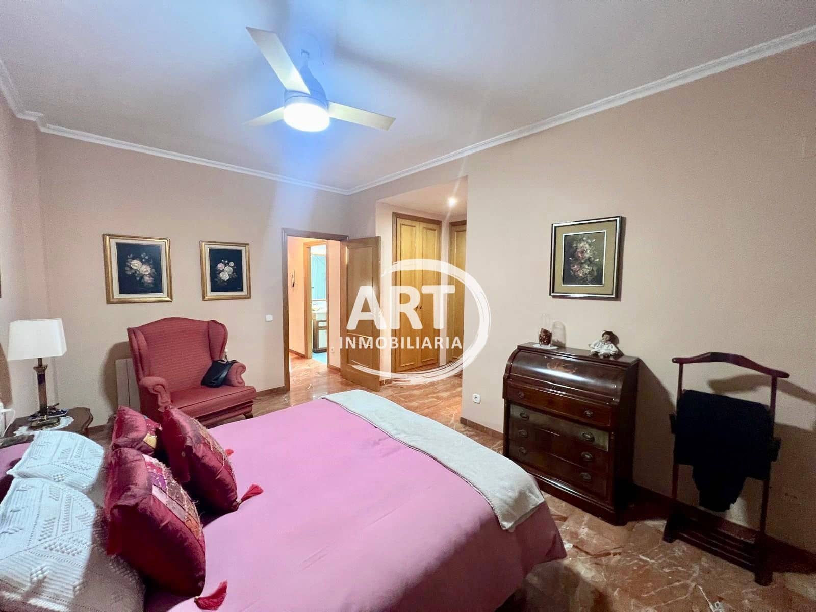 3 slaapkamer Halfvrijstaande villa te koop in Betera met zwembad garage - € 395.000 (Ref: 9550737)