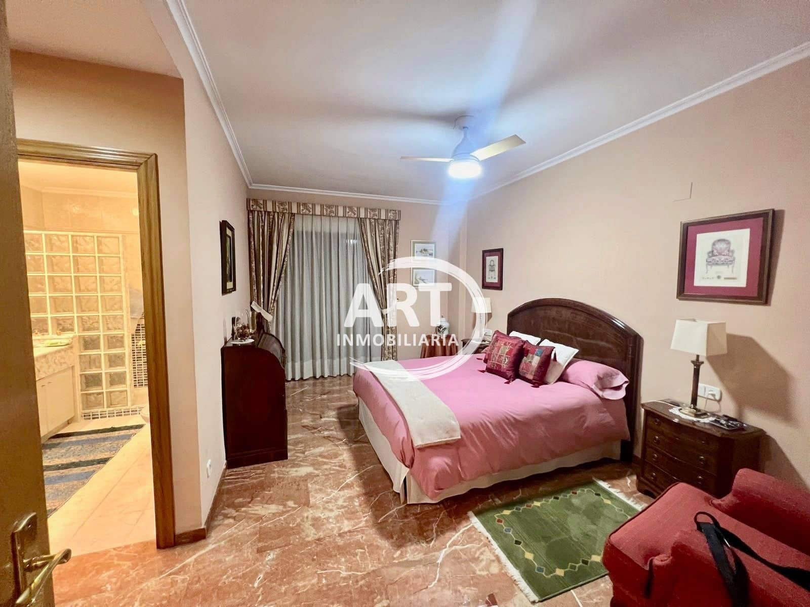 3 slaapkamer Halfvrijstaande villa te koop in Betera met zwembad garage - € 395.000 (Ref: 9550737)