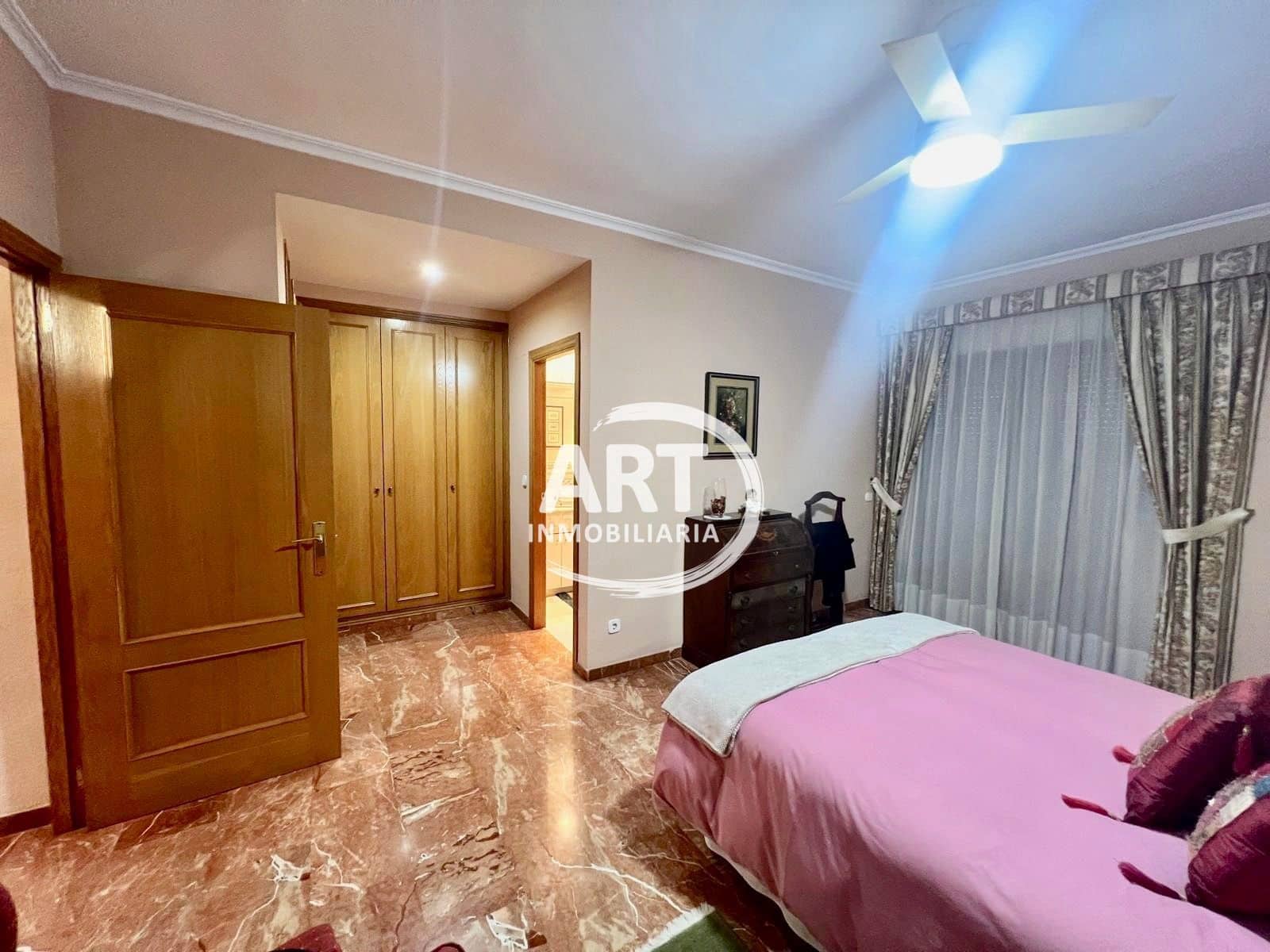 3 slaapkamer Halfvrijstaande villa te koop in Betera met zwembad garage - € 395.000 (Ref: 9550737)