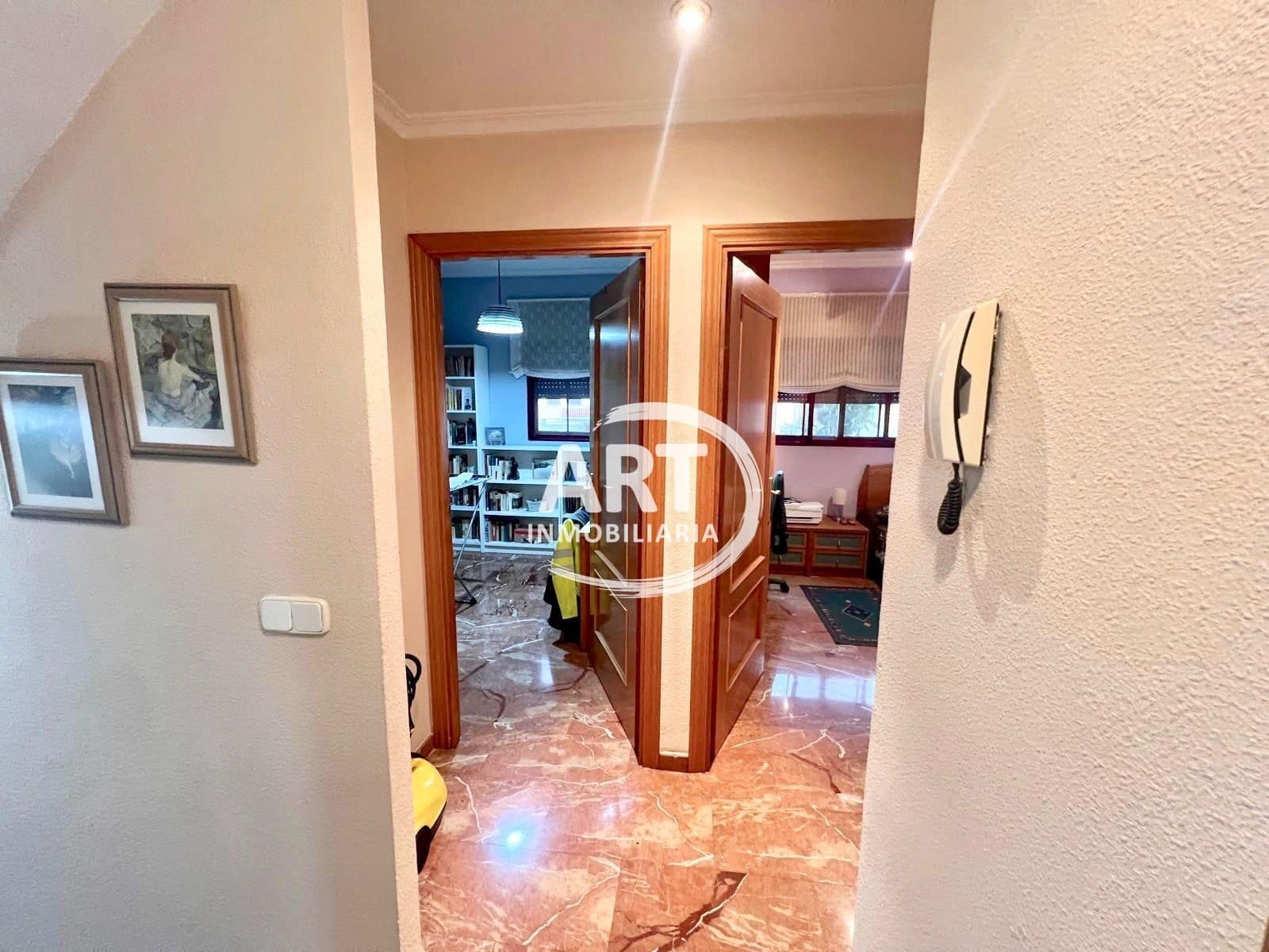 3 slaapkamer Halfvrijstaande villa te koop in Betera met zwembad garage - € 395.000 (Ref: 9550737)