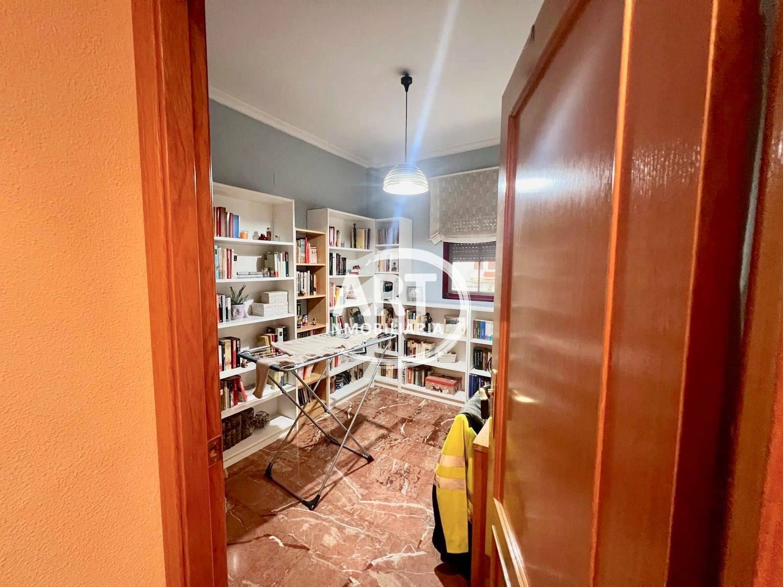 3 slaapkamer Halfvrijstaande villa te koop in Betera met zwembad garage - € 395.000 (Ref: 9550737)