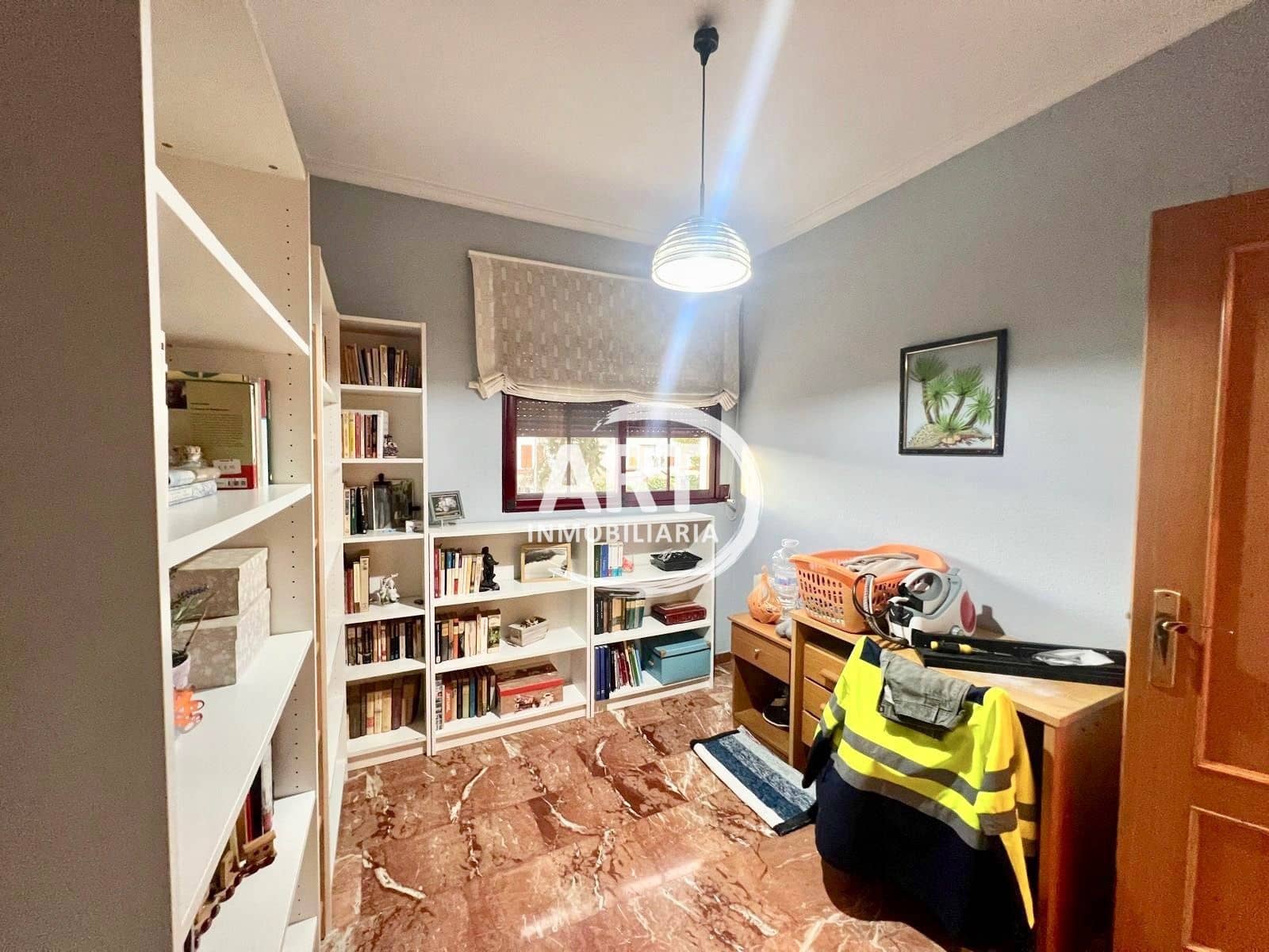 3 slaapkamer Halfvrijstaande villa te koop in Betera met zwembad garage - € 395.000 (Ref: 9550737)