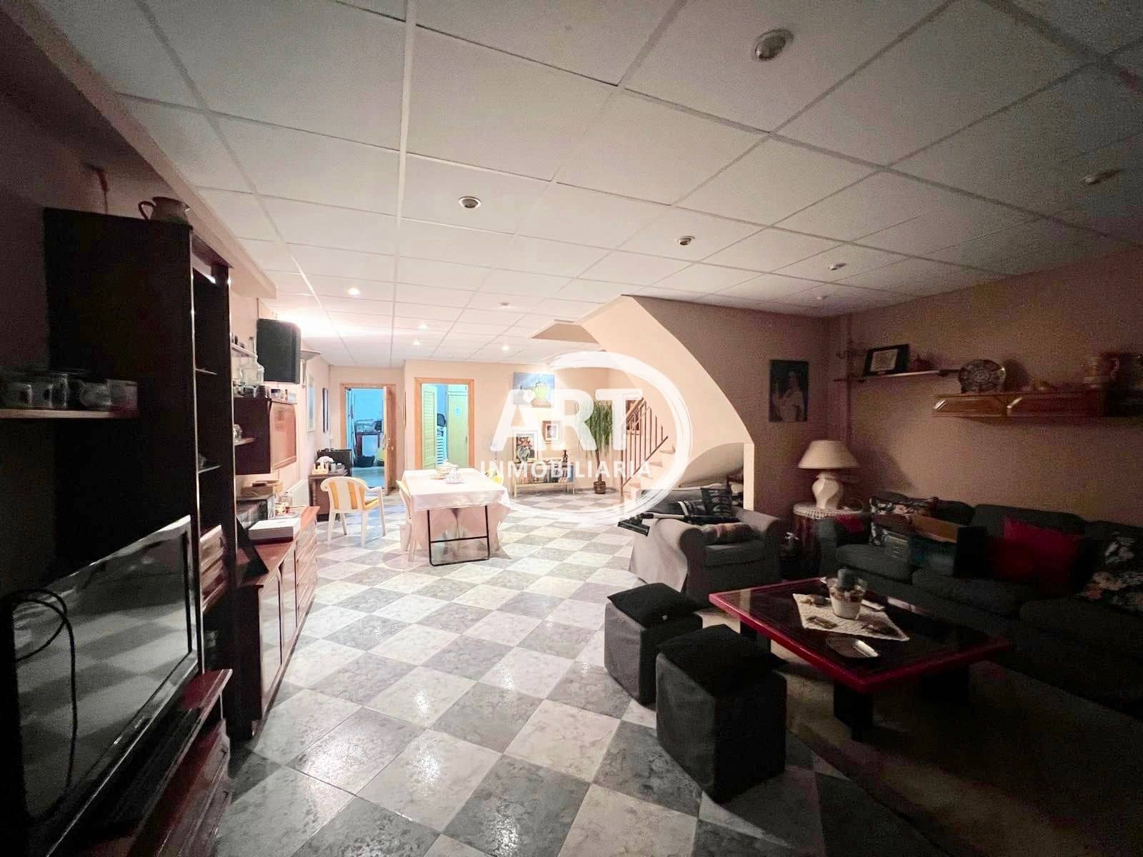 3 slaapkamer Halfvrijstaande villa te koop in Betera met zwembad garage - € 395.000 (Ref: 9550737)