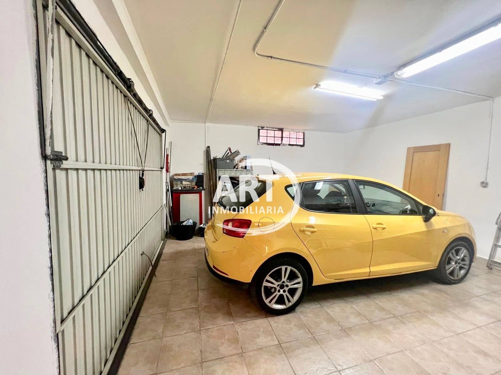 3 slaapkamer Halfvrijstaande villa te koop in Betera met zwembad garage - € 395.000 (Ref: 9550737)