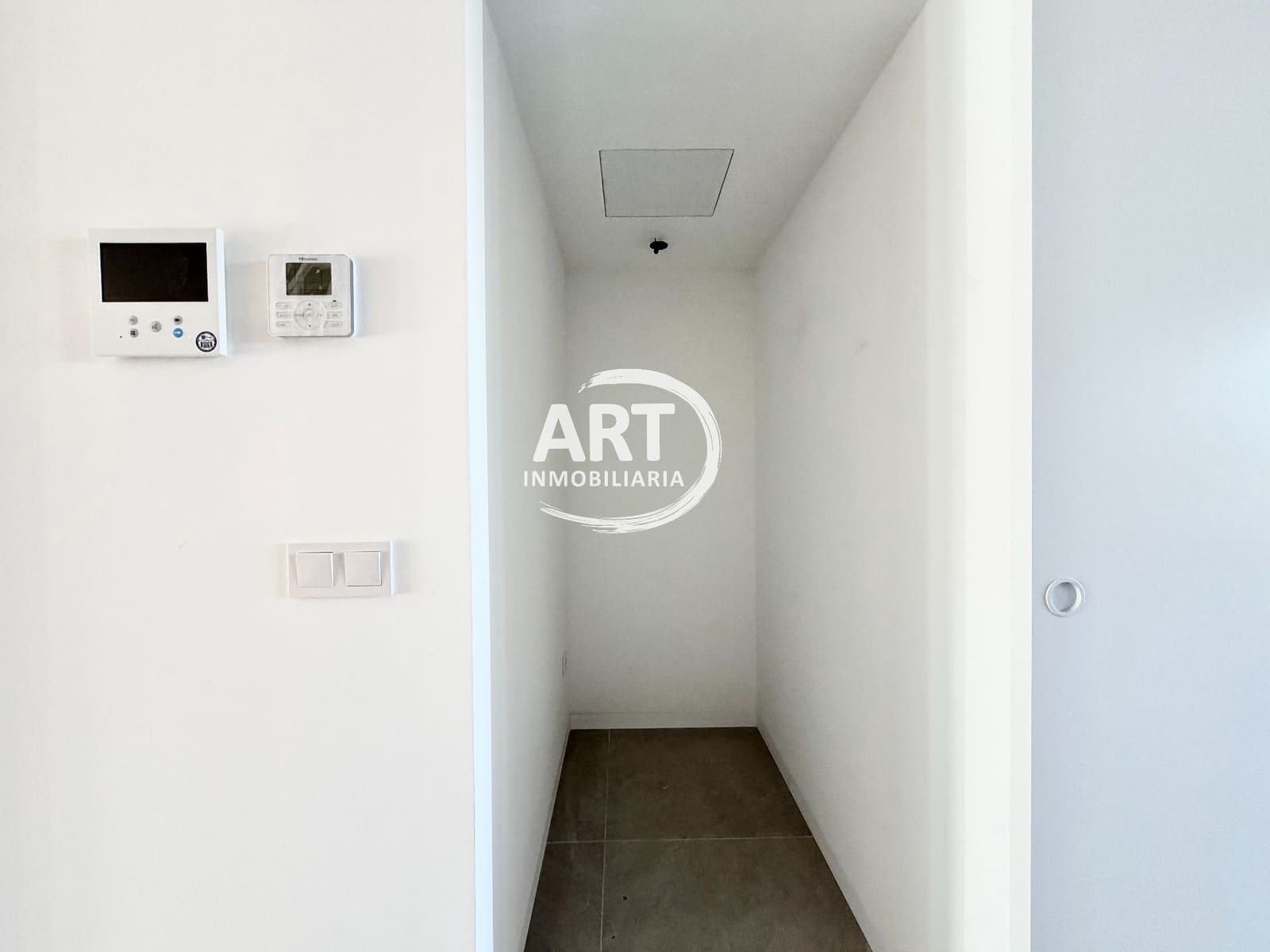 4 soverom Kjedet enebolig til salgs i Benisano med svømmebasseng garasje - € 412 154 (Ref: 9558451)