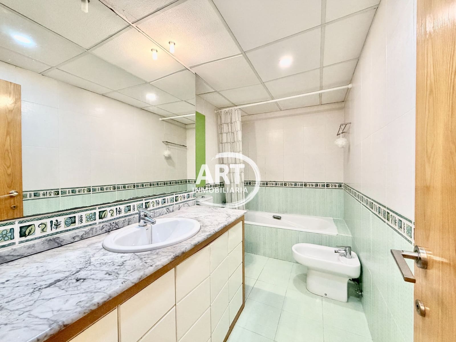 3 bedroom Penthouse for rent in Paterna with pool garage - € 1,700 (Ref: 9568013)