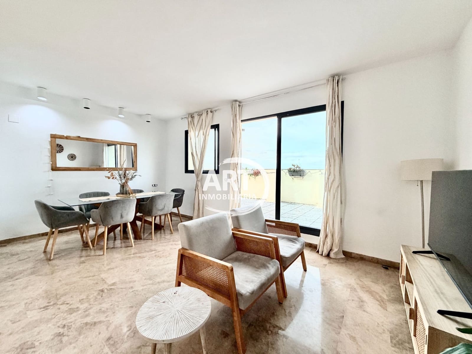 3 bedroom Penthouse for rent in Paterna with pool garage - € 1,700 (Ref: 9568013)