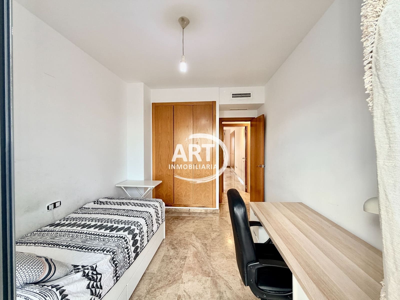 3 bedroom Penthouse for rent in Paterna with pool garage - € 1,700 (Ref: 9568013)